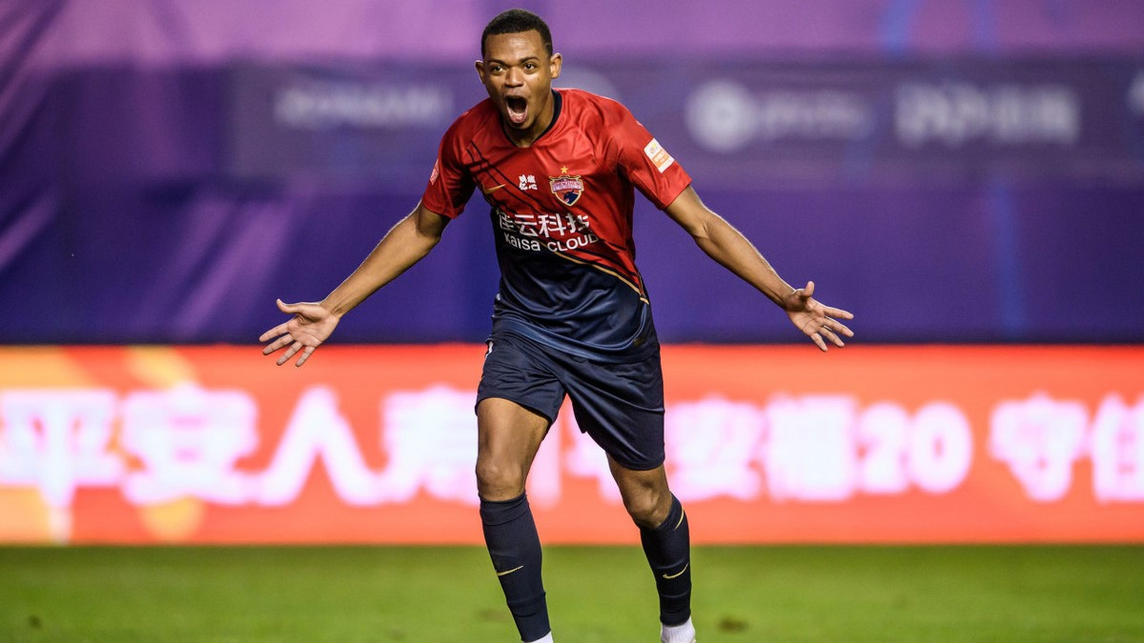 爱游戏APP-包含江苏苏宁客场逆转，击败深圳佳兆业的词条