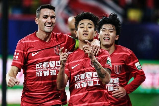 关于柏斯克达取得关键胜利，积分榜上升的信息