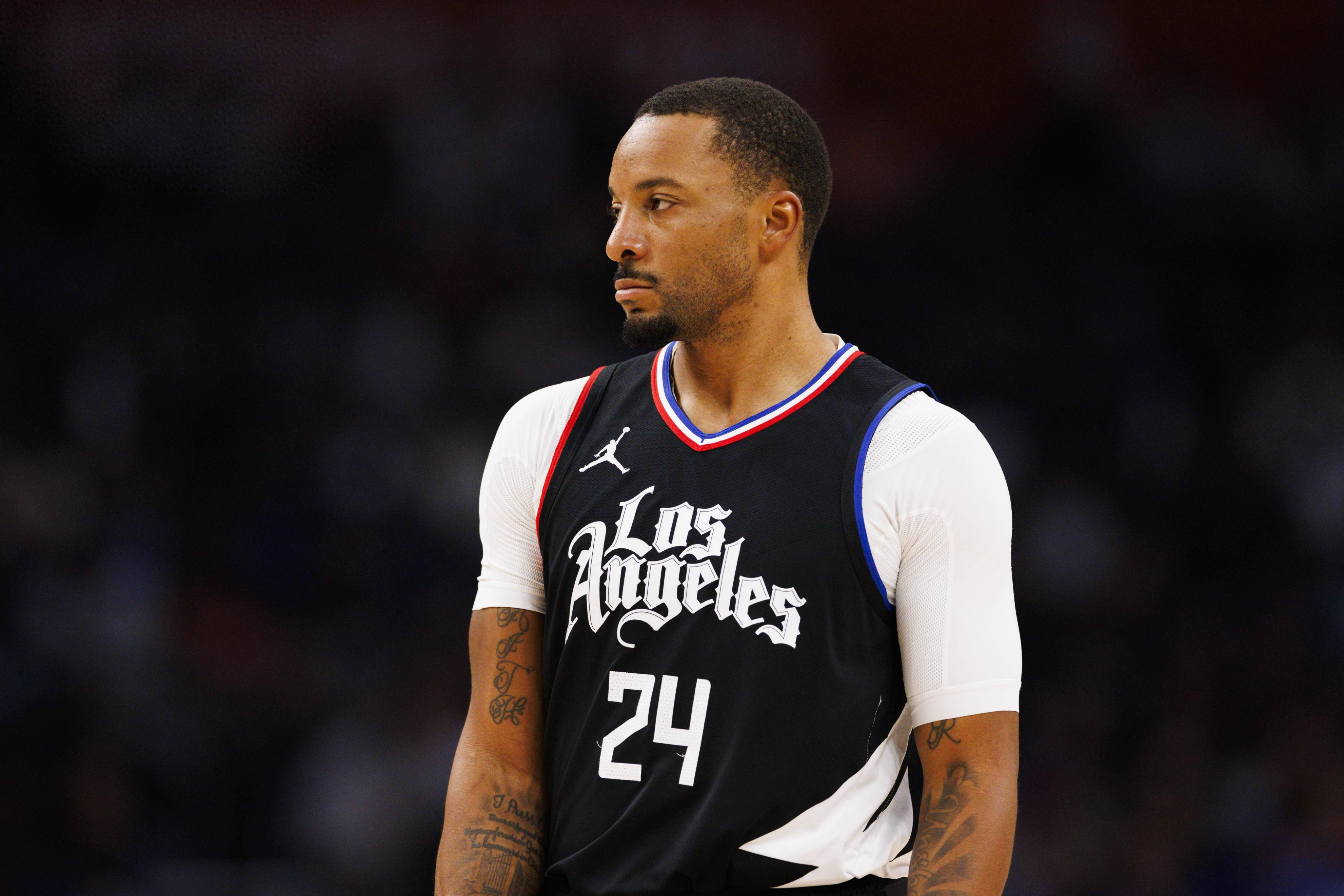 快船遭遇重大伤病,主力球员将缺席多场比赛 快船遭遇重大伤病,主力球员将缺席多场比赛