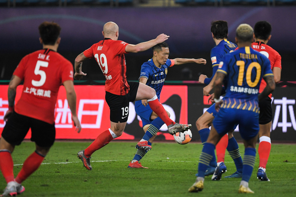 苏宁主场逆转取得胜利抢得三分 苏宁主场逆转取得胜利抢得三分