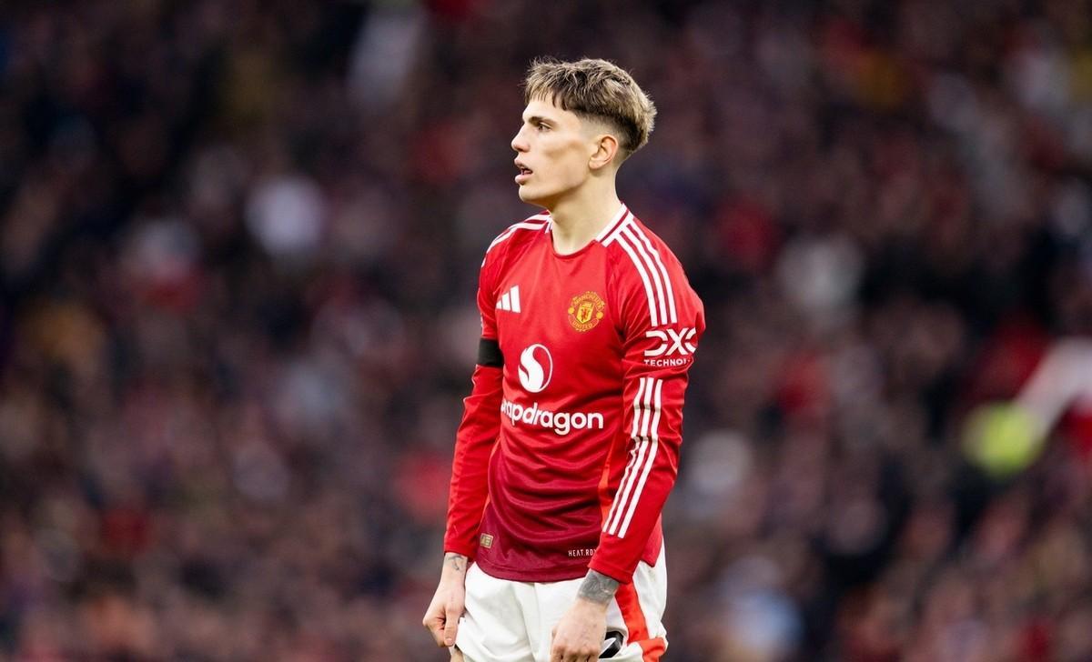 爱游戏在线-曼联前锋连续三场比赛破门，表现抢眼