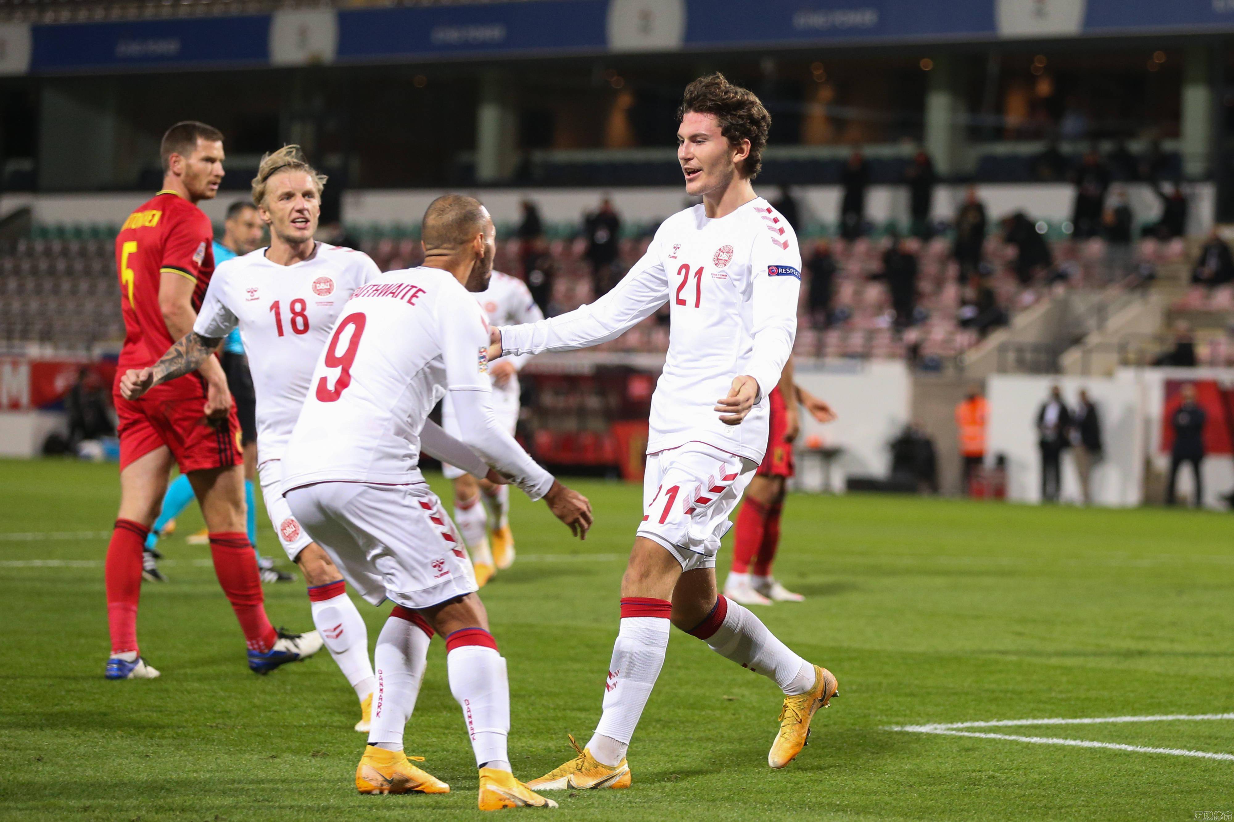 爱游戏tv-欧国联比赛中一场硬仗让球员捶胸顿足