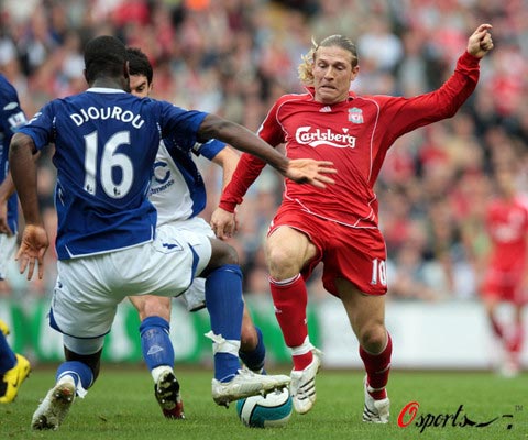 利物浦客场不敌伯明翰,冲冠优势缩小 利物浦客场不敌伯明翰,冲冠优势缩小