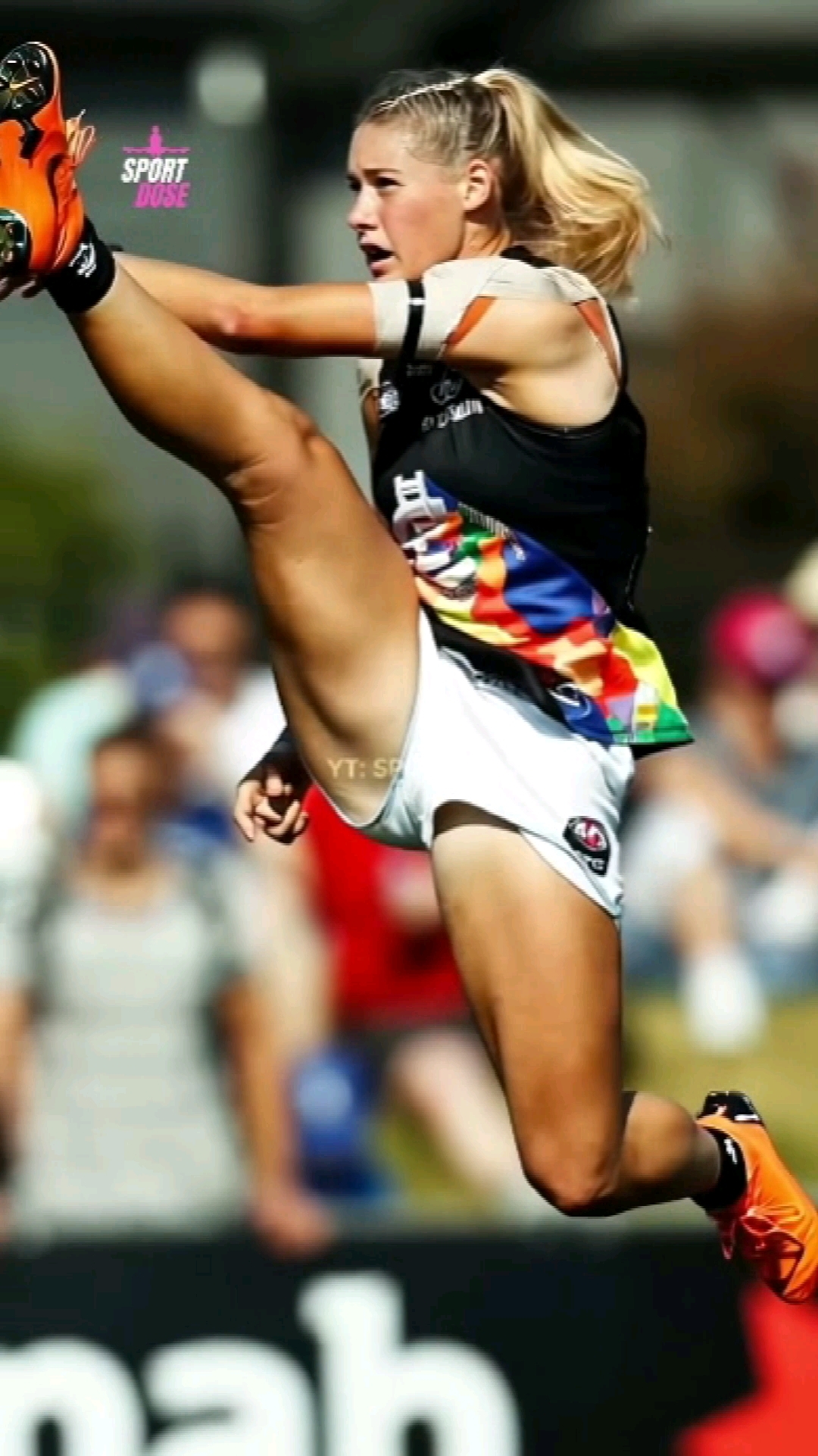 包含视频回放：女子比赛全场精彩瞬间的词条