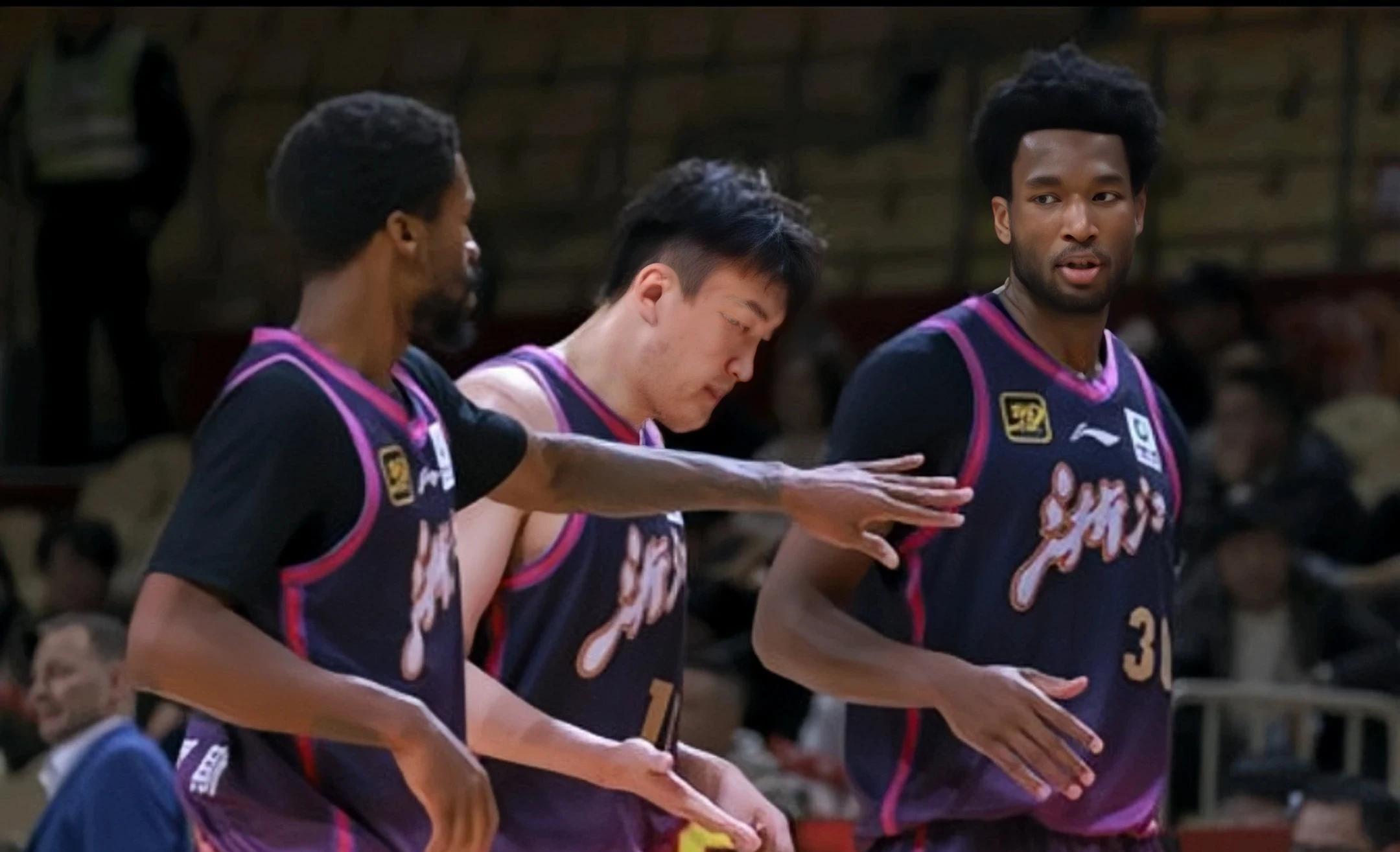 爱游戏官网-强队双雄对决一触即发，球迷期待值爆表的简单介绍